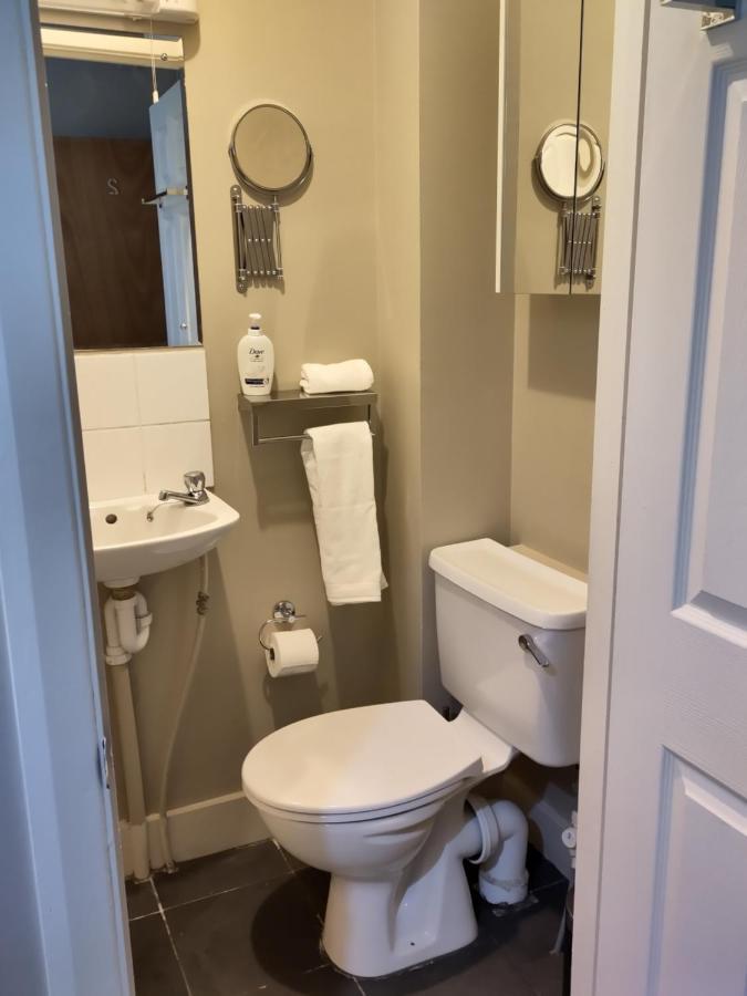 Amherst Guesthouse Редінг Екстер'єр фото