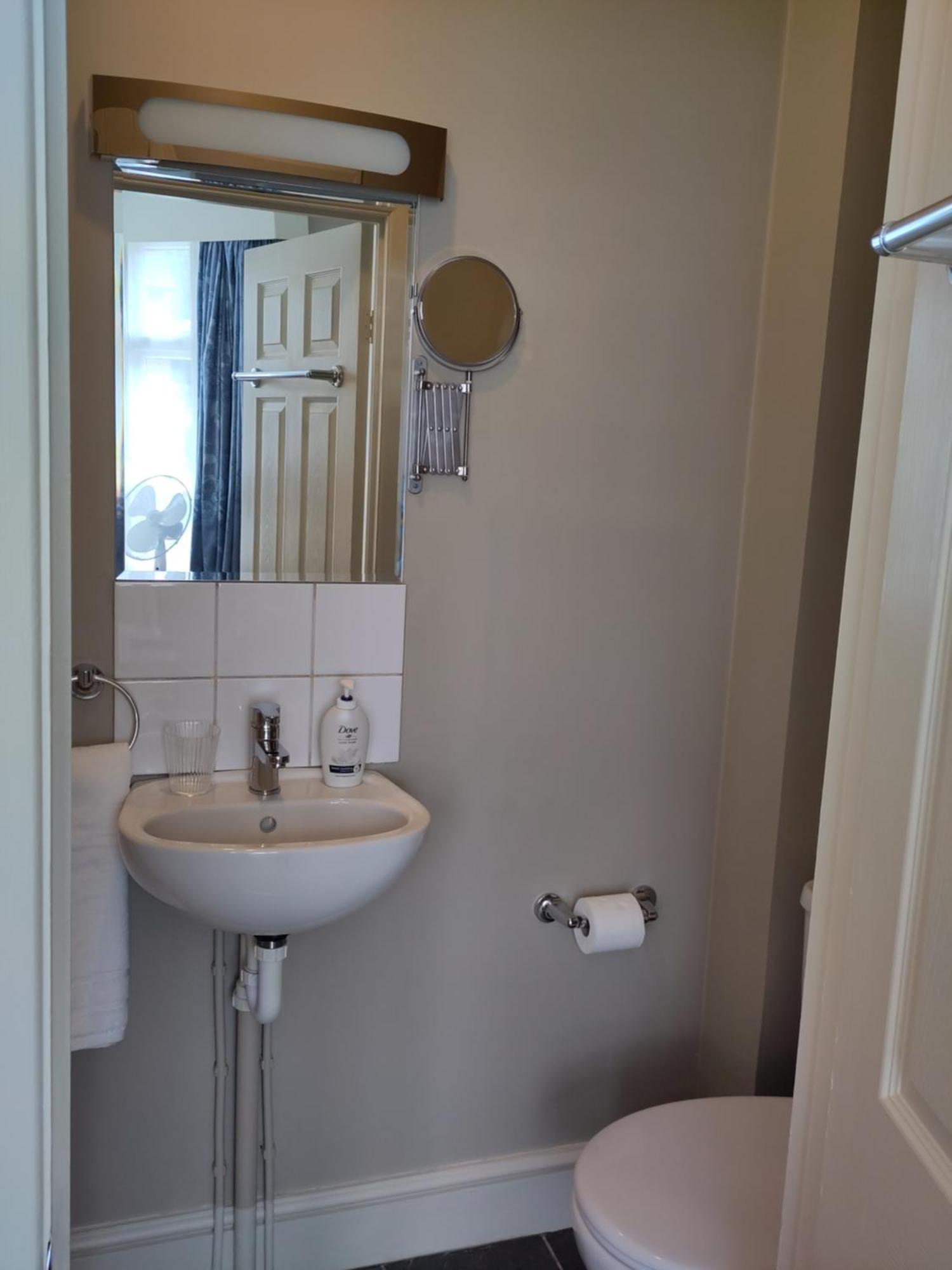 Amherst Guesthouse Редінг Екстер'єр фото