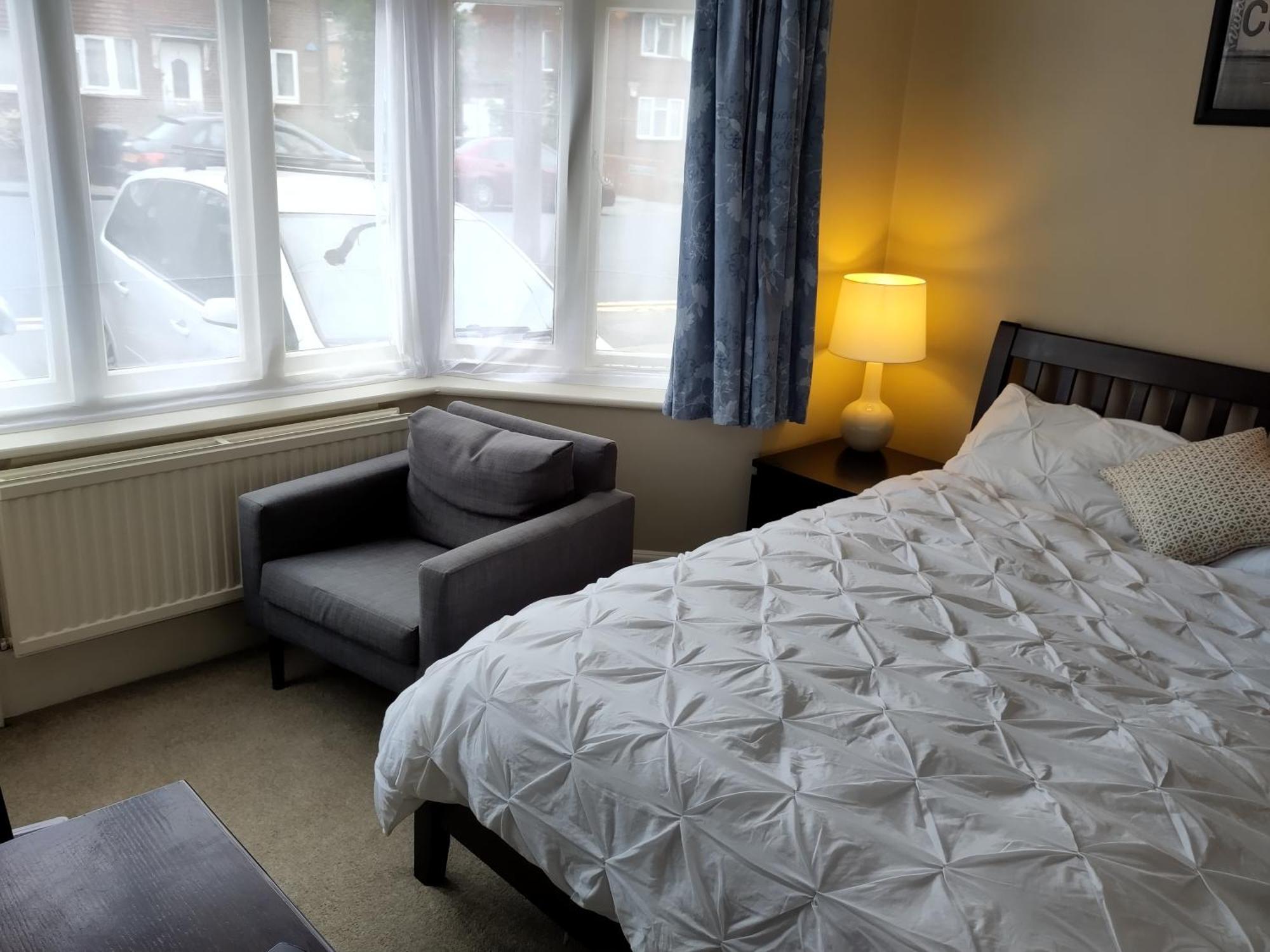 Amherst Guesthouse Редінг Екстер'єр фото