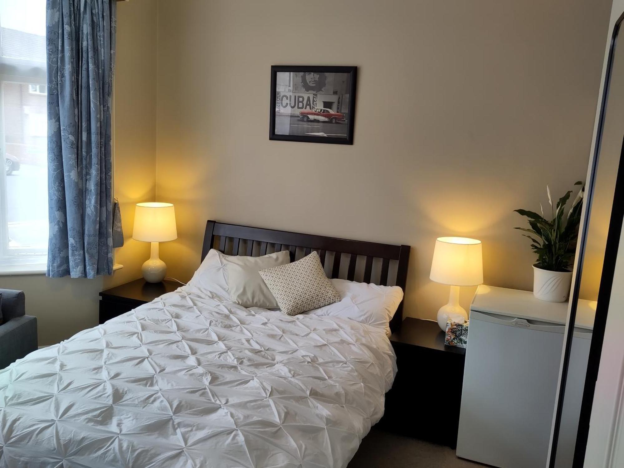 Amherst Guesthouse Редінг Екстер'єр фото
