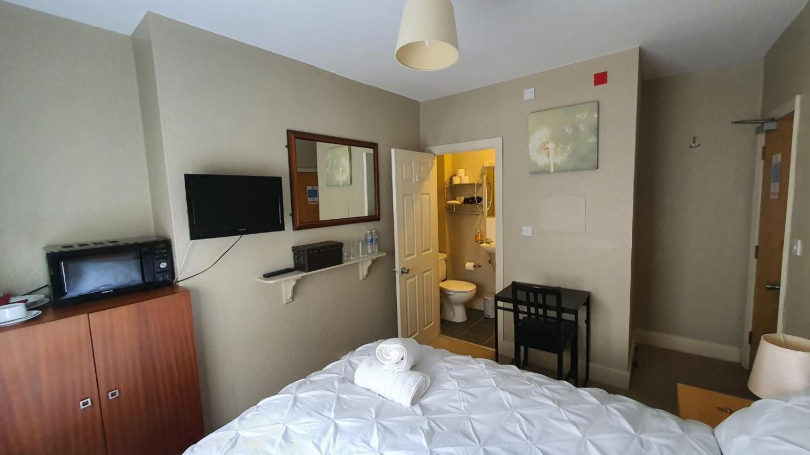 Amherst Guesthouse Редінг Екстер'єр фото