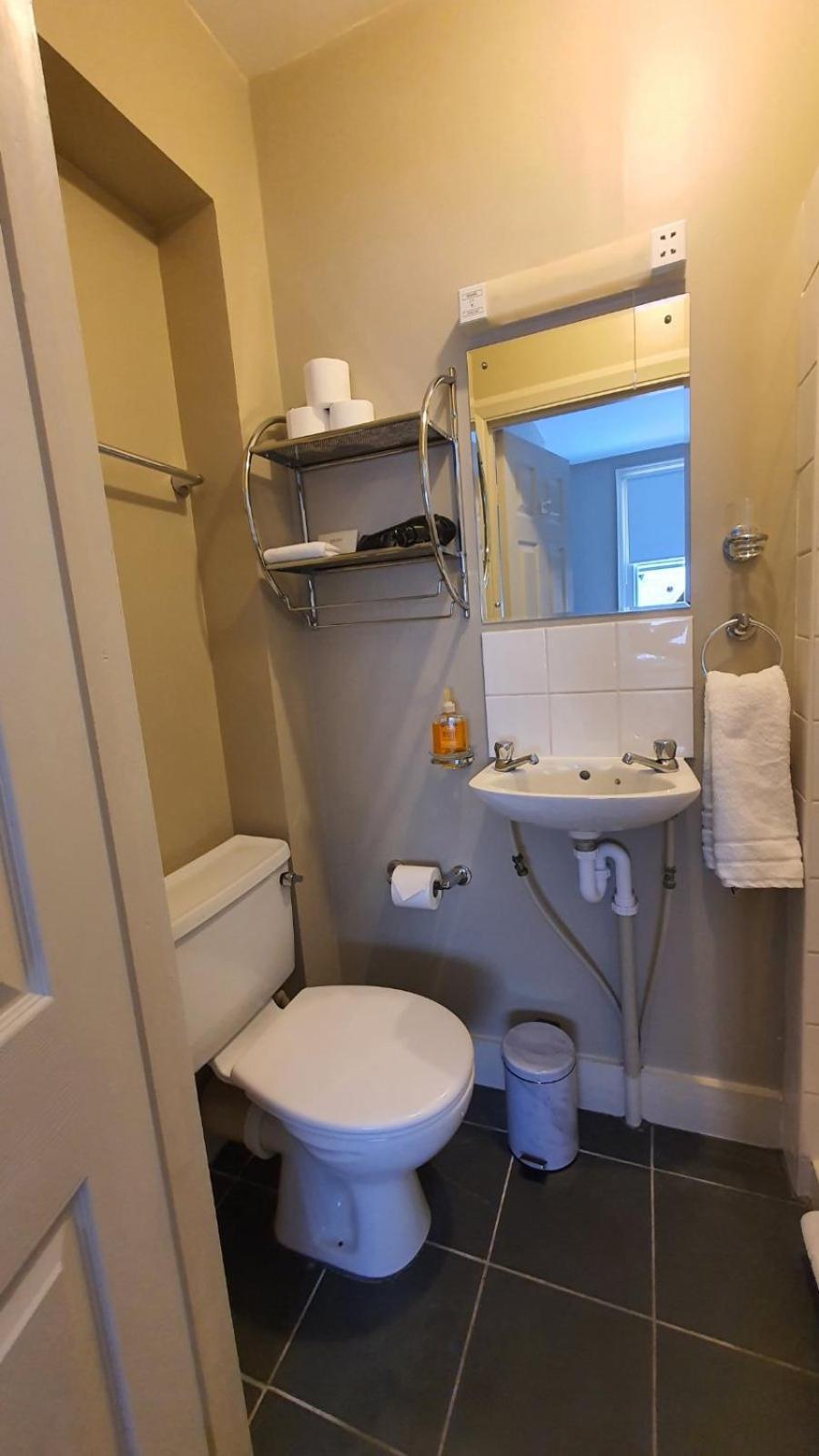 Amherst Guesthouse Редінг Екстер'єр фото